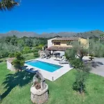 Villa Antonia By Vintage Travel